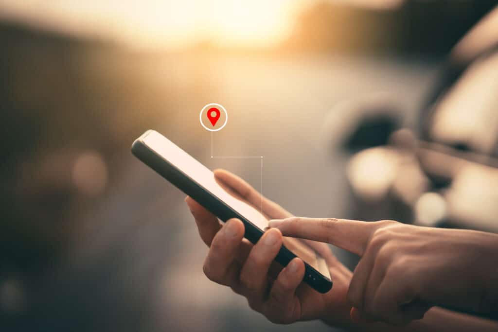 Spåra mobiltelefonens position gratis Google Maps
